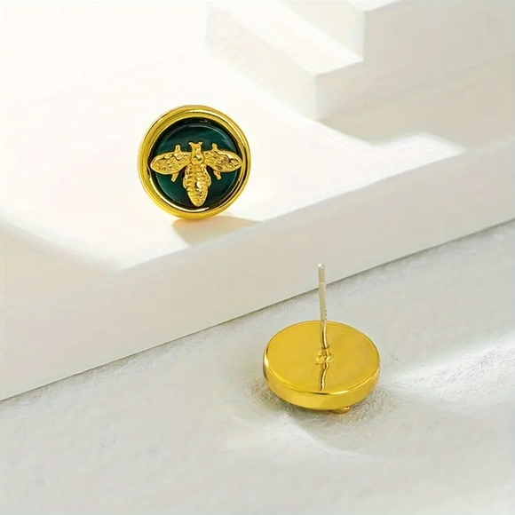 Green & Gold Bee Stud Earrings - Picture 4 of 5